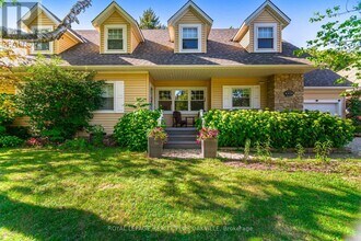 43 Ravina Crescent in Hamilton, ON - Building Photo - Building Photo