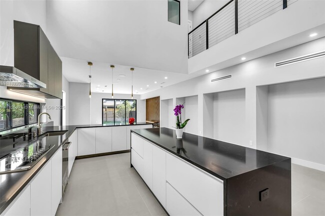 808-810 SW 9th St in Fort Lauderdale, FL - Building Photo - Building Photo