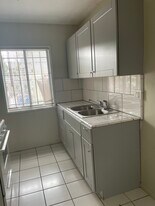 11242 S Budlong Ave, Unit 1 in Los Angeles, CA - Building Photo
