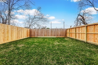 8006 Sunbury St in Houston, TX - Building Photo - Building Photo