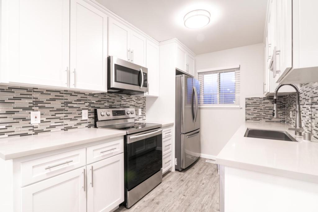 1685 Whitwood Ln in Campbell, CA - Building Photo
