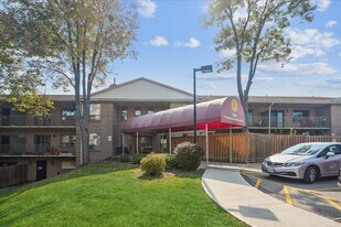 Tycourt Apartments and Townhomes in Burlington, ON - Building Photo