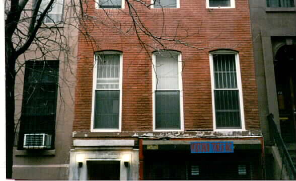 453 W 47th St in New York, NY - Building Photo - Building Photo