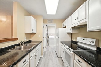 12598 Tennyson Ln in Carmel, IN - Building Photo - Building Photo
