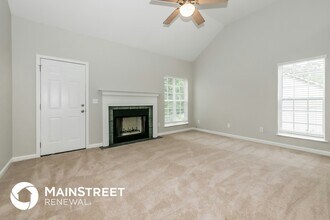 70 Roundtree Xing in Riverdale, GA - Building Photo - Building Photo