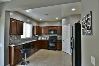 4448 W Carrier Dove St in North Las Vegas, NV - Building Photo - Building Photo