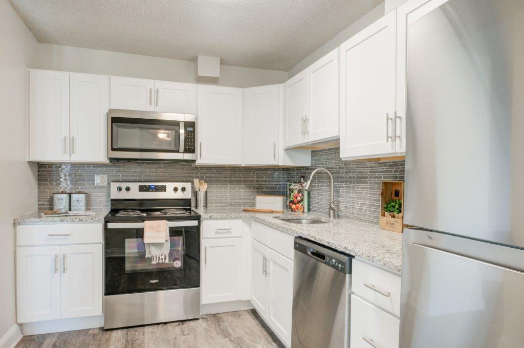 Place One Apartment Homes in Plymouth Meeting, PA - Foto de edificio