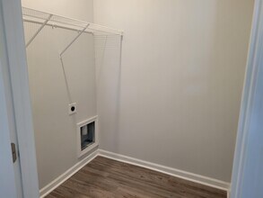 214 Briarcliff Ct in Kinston, NC - Building Photo - Building Photo