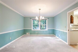 4624 Mountain Creek Dr, Unit 2004E-202 in Roswell, GA - Building Photo - Building Photo