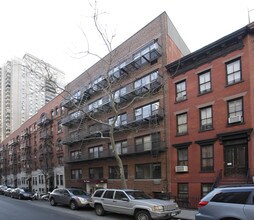 220 E 87th St in New York, NY - Building Photo - Building Photo