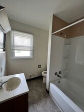 312 W Ingals Ave in Bismarck, ND - Building Photo - Building Photo