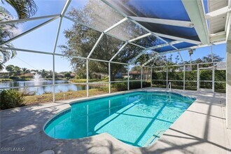 15015 Savannah Dr in Naples, FL - Building Photo - Building Photo