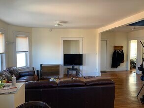 505 Washington St, Unit 3 in Boston, MA - Building Photo - Building Photo