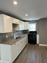 34 Temple St in Spencer, MA - Foto de edificio - Building Photo
