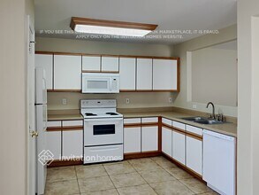 8523 E Lakeview Ave in Mesa, AZ - Building Photo - Building Photo