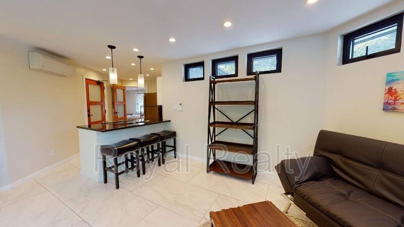 21 Kepola Pl in Honolulu, HI - Building Photo