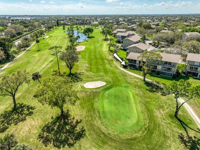 18429 SE Wood Haven Ln in Tequesta, FL - Building Photo