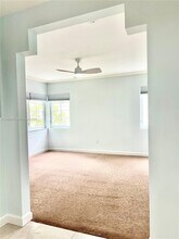 260 Euclid Ave in Miami Beach, FL - Foto de edificio - Building Photo