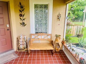 6817 Barnwell Dr in Boynton Beach, FL - Building Photo - Building Photo