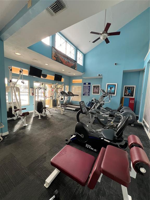 2350 NW 33rd St, Unit 805 in Oakland Park, FL - Building Photo - Building Photo