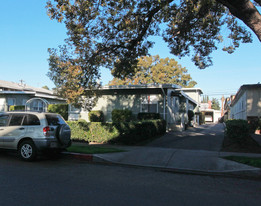 921-923 W Angeleno Ave Apartments