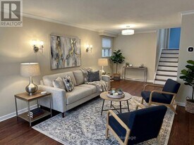 40 Bellbury Crescent in Toronto, ON - Building Photo