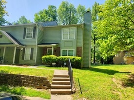 3908 Briarhill Dr in Charlotte, NC - Building Photo