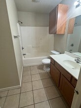 1208 N Bangor Ave in Lubbock, TX - Building Photo - Building Photo