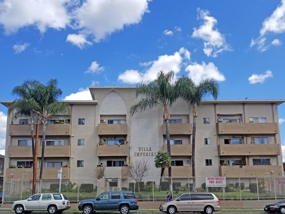 407 N Avenue 50 in Los Angeles, CA - Building Photo