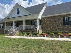 248 Bluegrass Dr in Manchester, TN - Building Photo