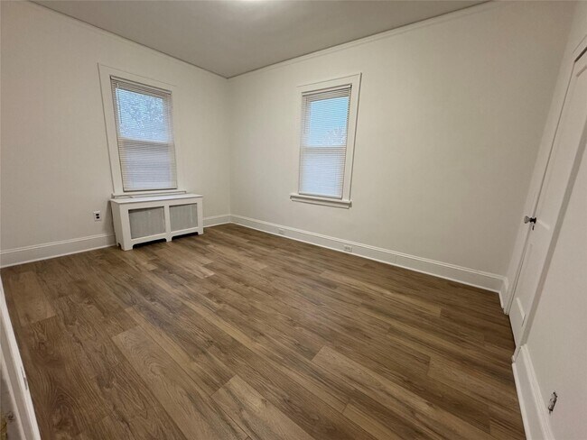 520 Fourth Ave in Pelham, NY - Building Photo - Building Photo