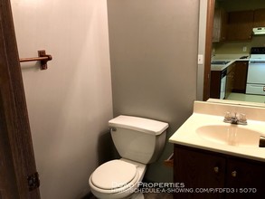 1220 Wall St-Unit -B in Normal, IL - Building Photo - Building Photo