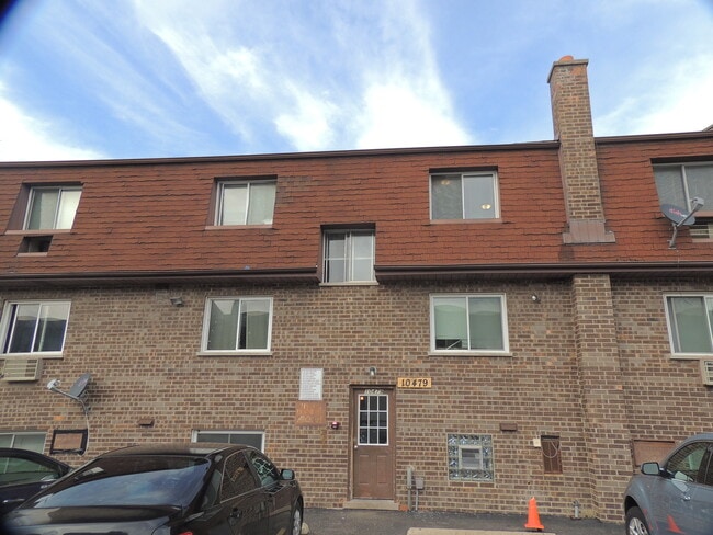 property at 10479 Dearlove Rd