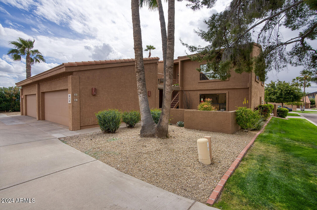 13263 N Vandalia Dr in Fountain Hills, AZ - Building Photo