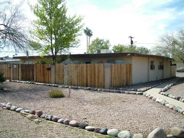 3302 N 67th St in Scottsdale, AZ - Foto de edificio - Building Photo