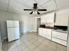 352 13th Ave NE in St. Petersburg, FL - Building Photo - Building Photo