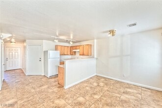 2633 Sierra Seco Ave in Las Vegas, NV - Building Photo - Building Photo