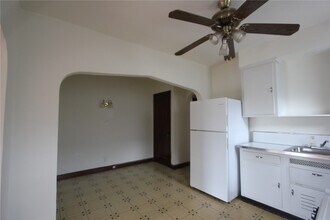 5021 Oleatha Ave in St. Louis, MO - Building Photo - Building Photo