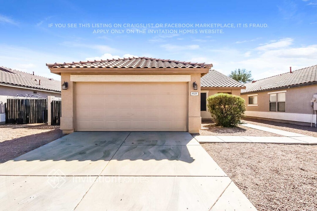 8525 E Laguna Azul Ave in Mesa, AZ - Building Photo