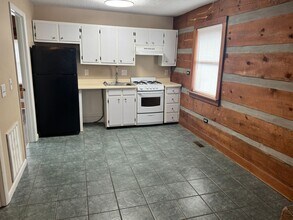 2822 W Walnut St in Johnson City, TN - Building Photo - Building Photo