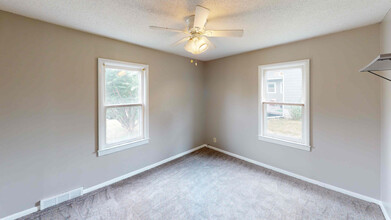 1420 Lee Ave in Albert Lea, MN - Building Photo - Building Photo