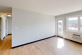 Eastgate Apartments in Regina, SK - Building Photo - Building Photo