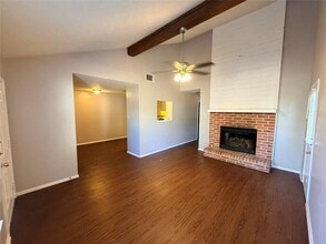 12800 Tomanet Trail in Austin, TX - Building Photo - Building Photo