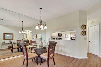 858 Windermere Way in Palm Beach Gardens, FL - Building Photo - Building Photo