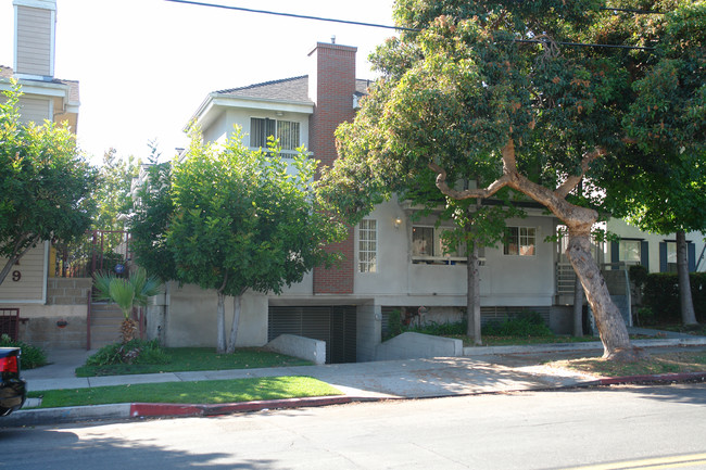 223 N Adams St in Glendale, CA - Building Photo - Building Photo