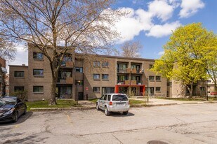 485 18E Av in Montréal, QC - Building Photo
