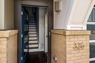 326 Helix Wy in Charlotte, NC - Building Photo - Building Photo