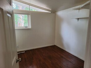 2340 S Newton St in Denver, CO - Building Photo - Building Photo