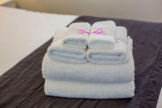 386 Yonge St, Unit SI ID1509516P in Toronto, ON - Building Photo - Building Photo