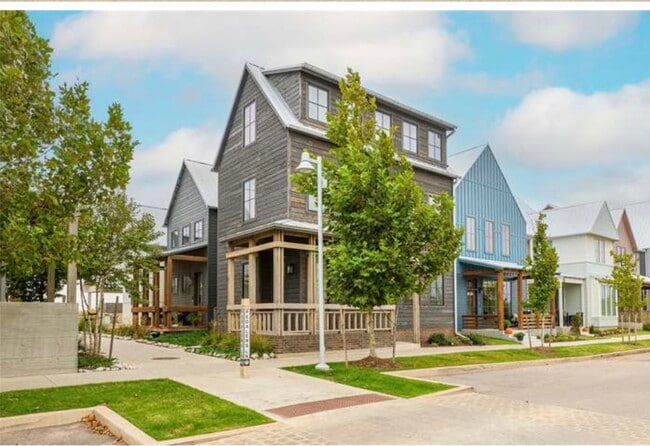 property at 940 Pedalers Ln